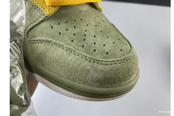 N 313170-341 Stuff Puff Nike SB Dunk Low 1219